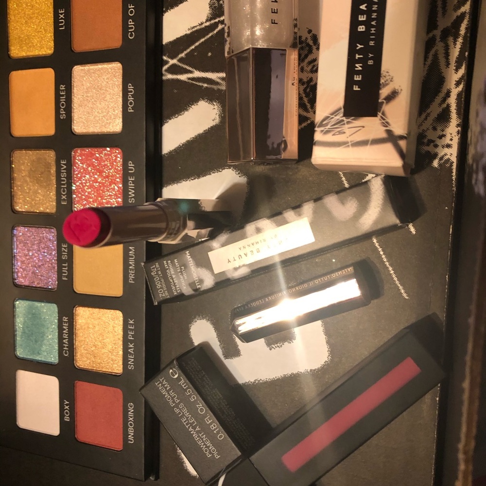 Boxycharm Fenty Nars Pallette lipstick lipgloss